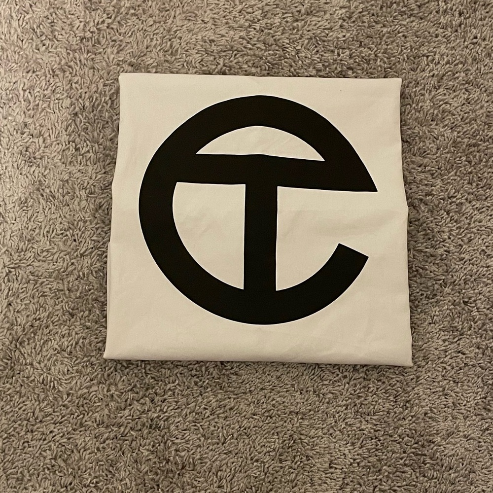 Telfar | White & Black Logo Drawstring Dust Bag Brand New, Pre Owned, Never Used - Picture 6 of 13